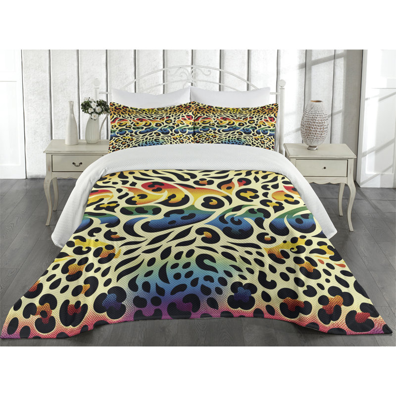 Animal Print Coverlet, Queen Coverlet + 2 Standard Shams
