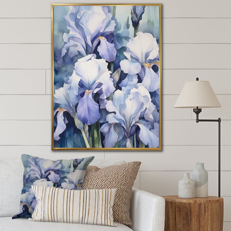 Pétales d'iris blancs et mauves sur toile, Cadre flottant doré, H 32 po x l 16 po x P 1 po