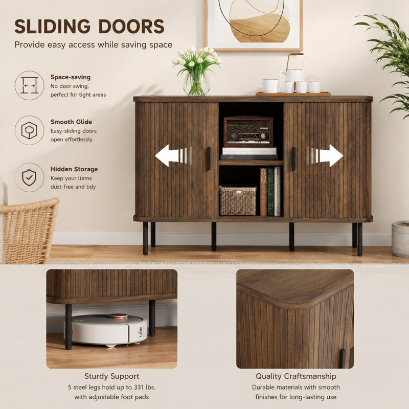 Buffet Nordic avec portes à tambour et pieds en métal pour bar
