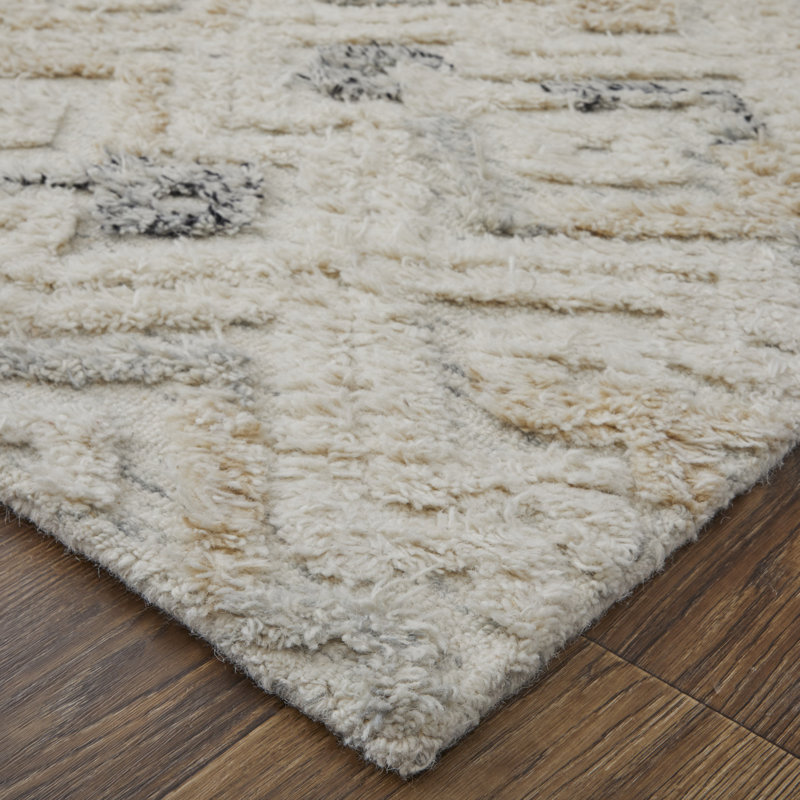 Saint Lucia Wool Geometric Area Rug, Rectangle 4' x 6'