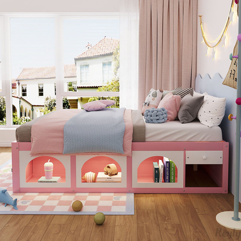 Lit plateforme en bois avec bibliothèque, vitrine et lumière DEL, Grand lit, Rose et blanc