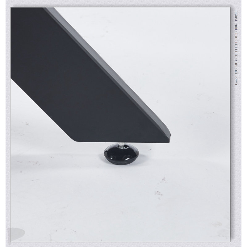 Table de salle à manger moderne noire avec plateau en verre trempé et pieds croisés en métal, parfaite pour économiser de l'espace dans les salons