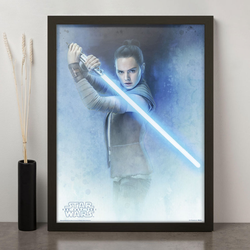 Star Wars the Last Jedi Rey Lightsaber Guard - Picture Frame Memorabilia