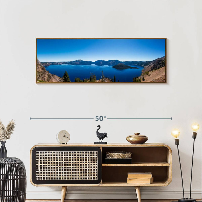 Horizon bleu du lac de cratère, 46" X 16", Floating Frame Gold
