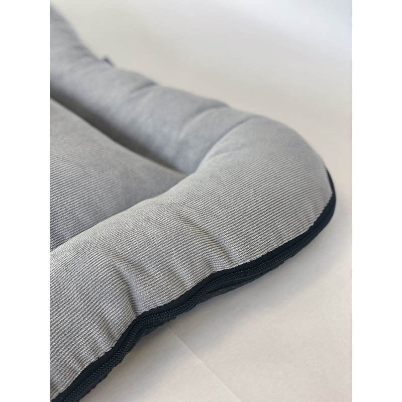 Vera Polyester Pet Bed, 50cm H x 35cm W x 8cm D, Light Grey