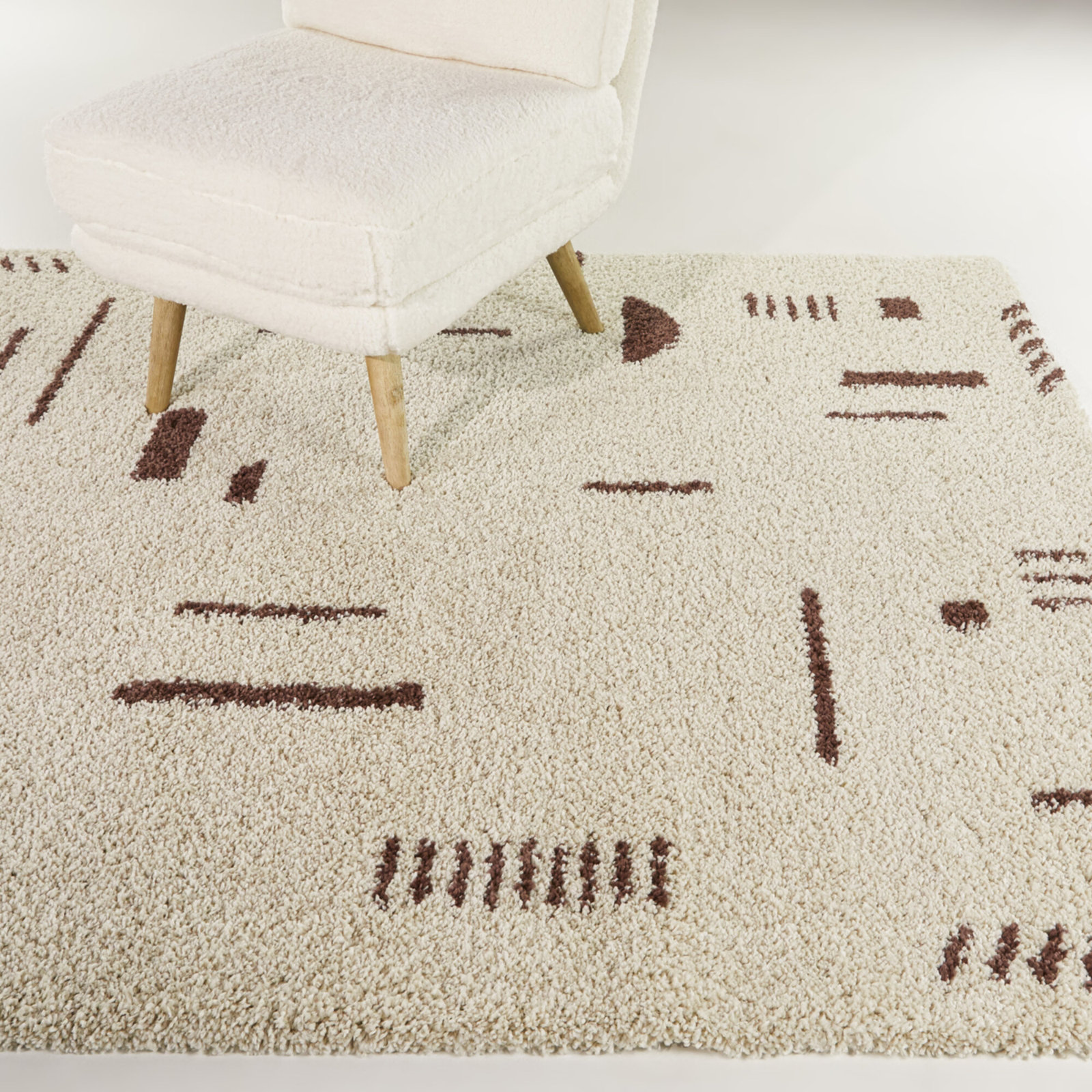 Morin Abstract Shag Rug, Rectangle 4'4" x 6'