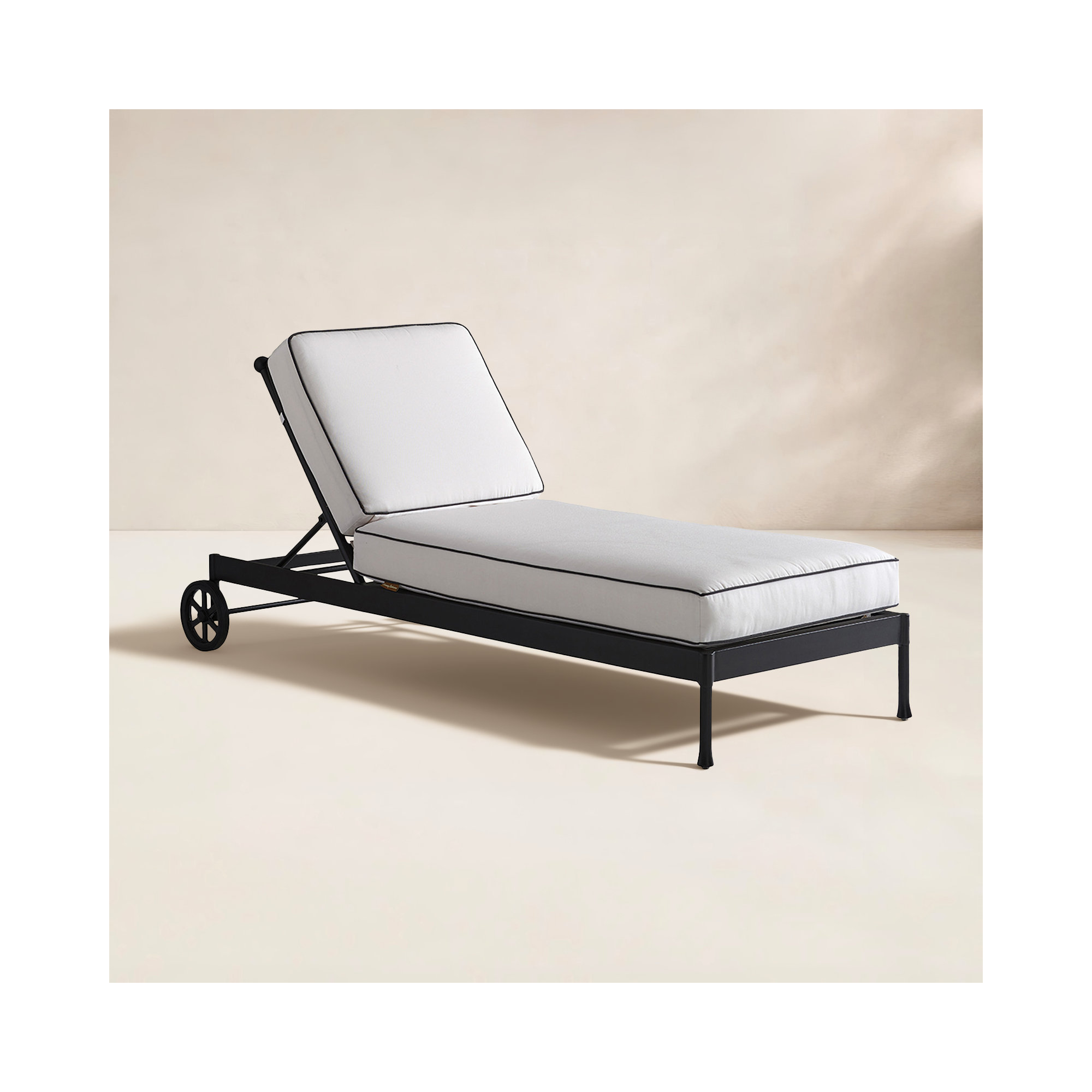 Pavlova Aluminum Patio Chaise Lounge