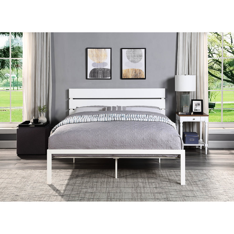 Lit pour grand lit en métal blanc - moderne décontracté avec une résistance de 500 lb pour une utilisation contemporaine et limitée