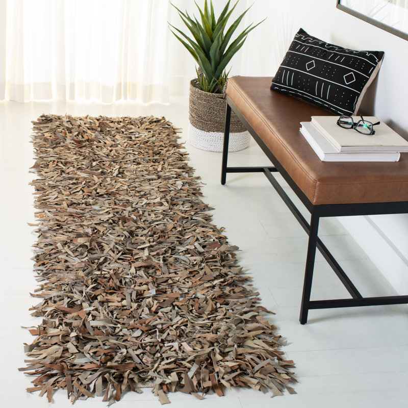Tapis beige à poil long fabriqué à la main Arik, Tapis de couloir 2 pi x 8 pi