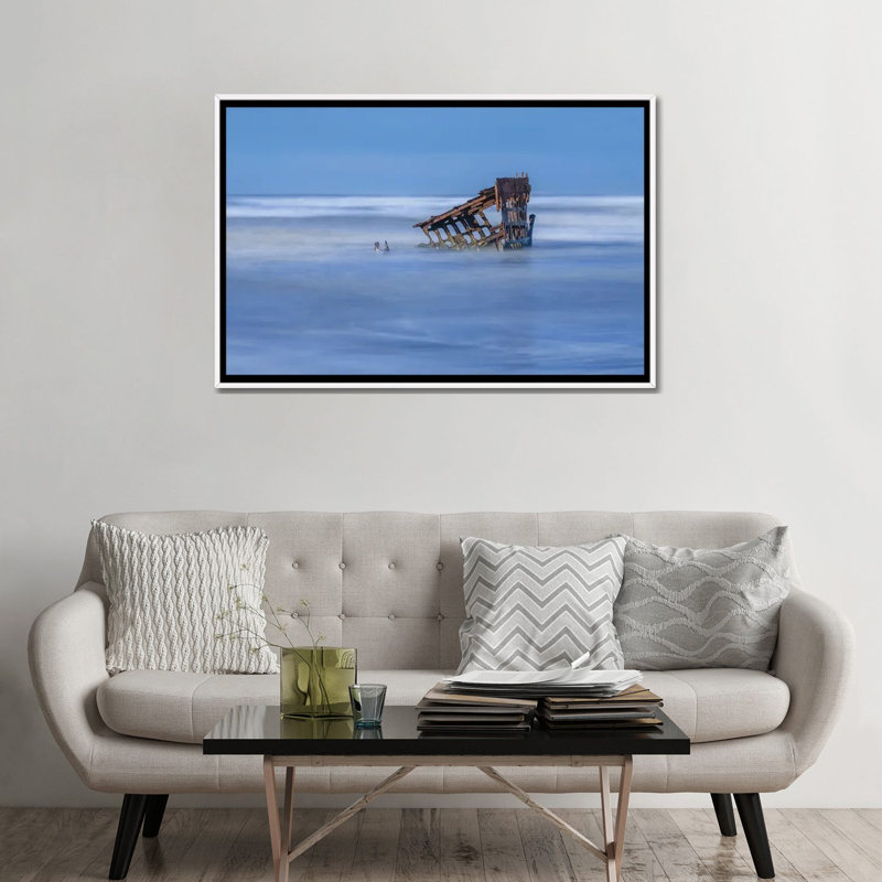 «Peter Iredale Shipwreck 1906», reproduction d'art sur toile encadrée, 48" x 32", Framed Canvas, White