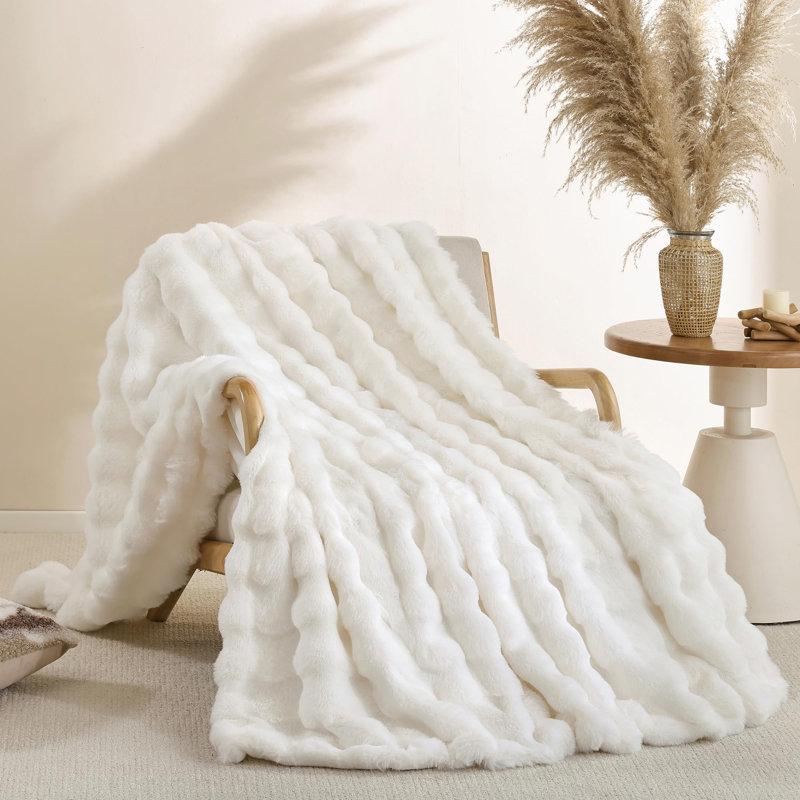 Jeté en fausse fourrure pour canapé - molleton moelleux blanc crème, couverture moelleuse moelleuse pour canapé et lit, jeté 50 po x 60 po