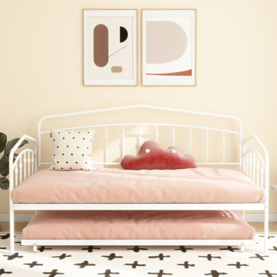 Fox Twin Daybed With Twin Trundle by August Grove