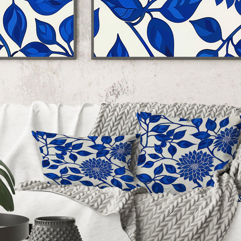 Cobalt Blue Floral Transitional II - Coussin décoratif transitionnel, H 18 po x l 18 po