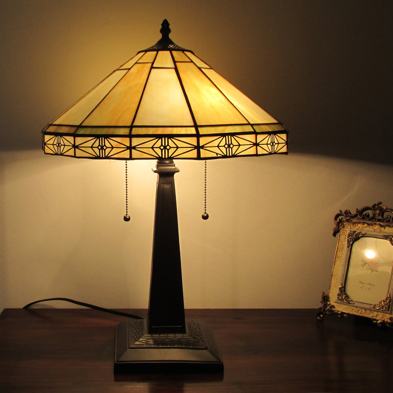 Lampe de table 22,6 po Charlotte