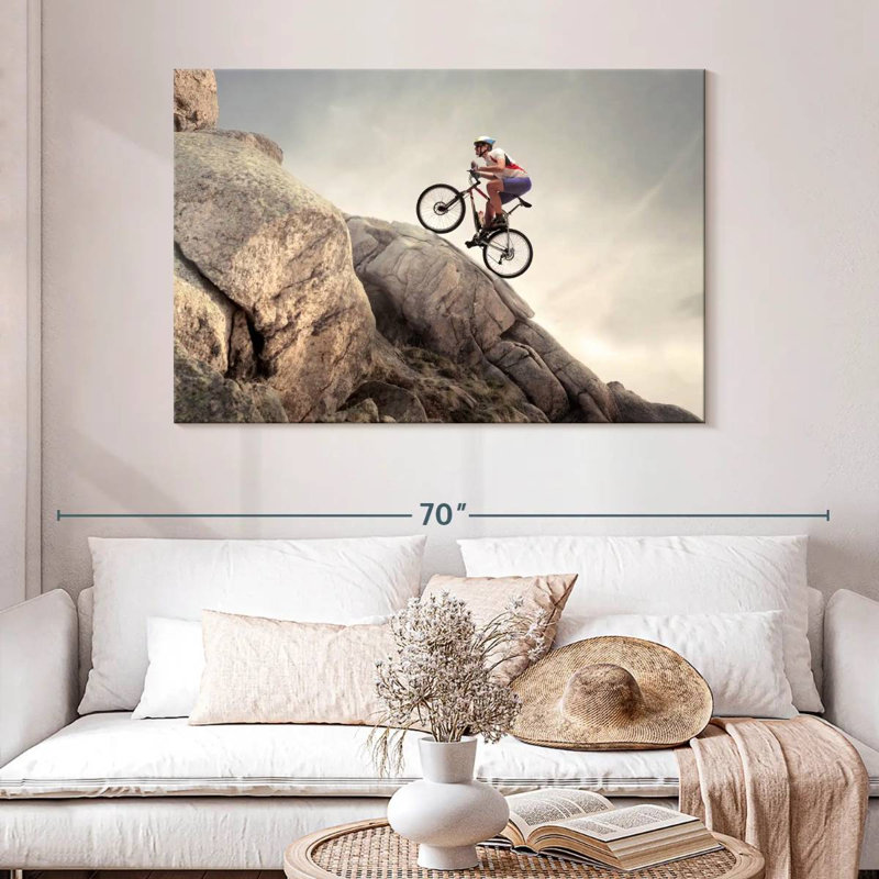 Rocky uphill cycling Sireci, H 32 po x l 48 po