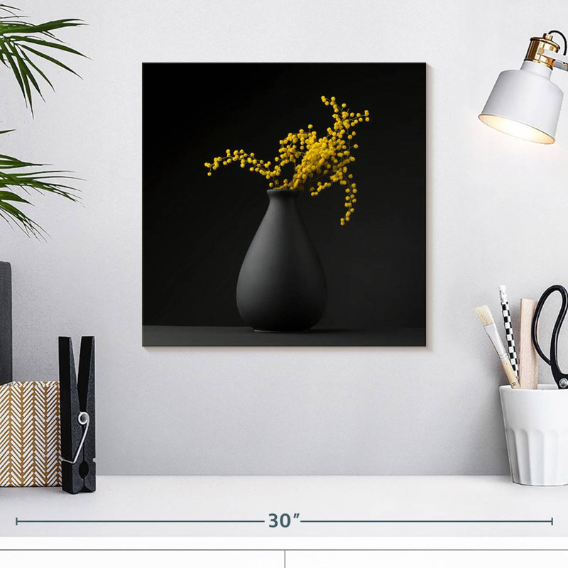 Harnek - fleurs jaunes délicates, H 16 po x l 16 po