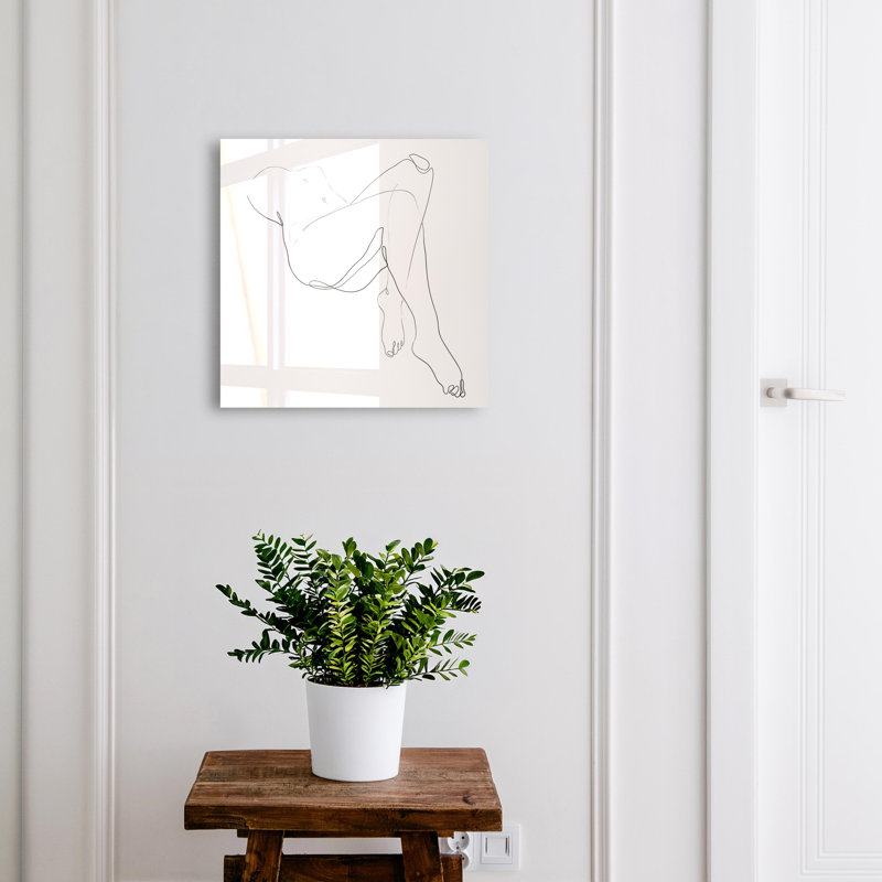 Wall mounted key box, Opens to the right, 30x30x5, White, Subtle body lines in a minimalist style, 