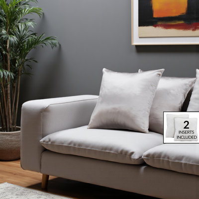 Coussin décoratif carré en tissu satiné argenté 2 pièces Asta, H 17,75 po x l 17,75 po x P 5,83 po