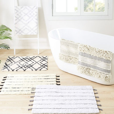 22x58" Grey Bath Rug With Woven Stripe, 0.5" Medium Pile, Machine Washable For Easy Maintenance, Non-skid Backing, Style Bathroom Mat Look