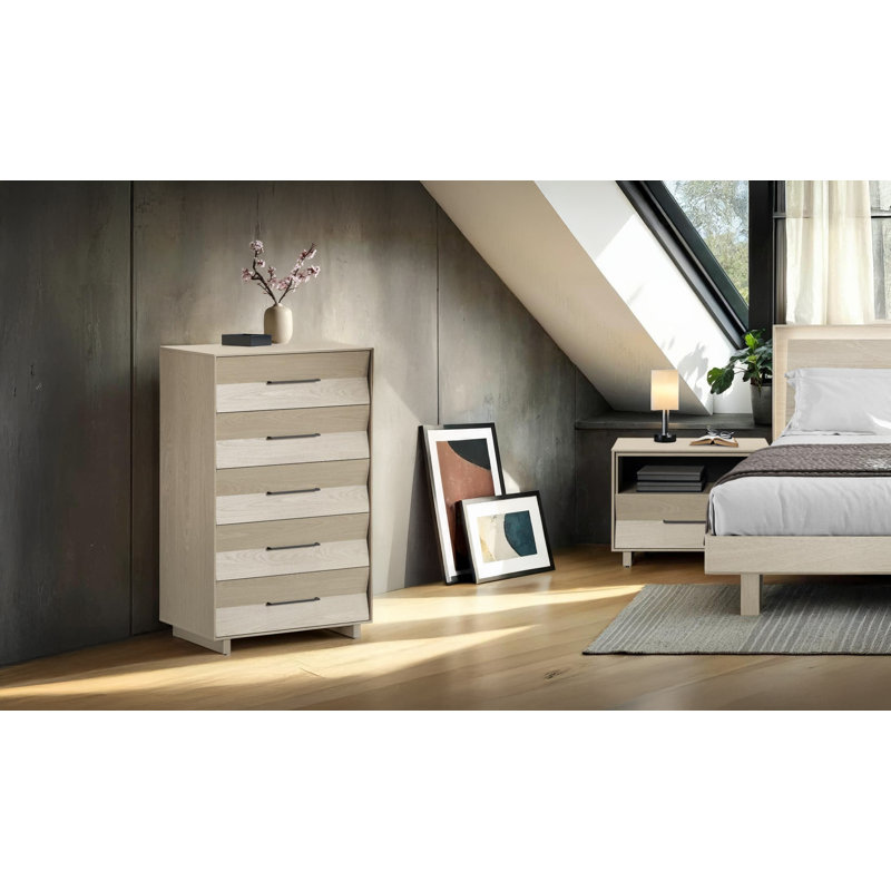 KAVA 5 - Drawer Solid Wood Dresser, Natural Walnut