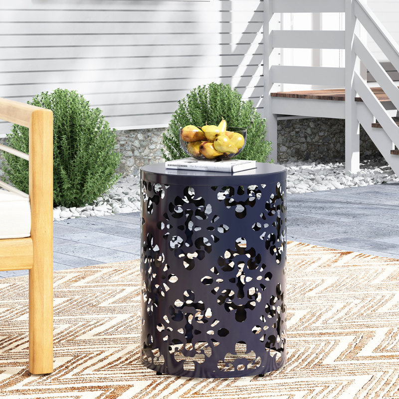 Table de bout d'extérieur en métal - Grande taille, bleu marine, décoration en fer, l 13,75 po x P 13,75 po, sans assemblage requis