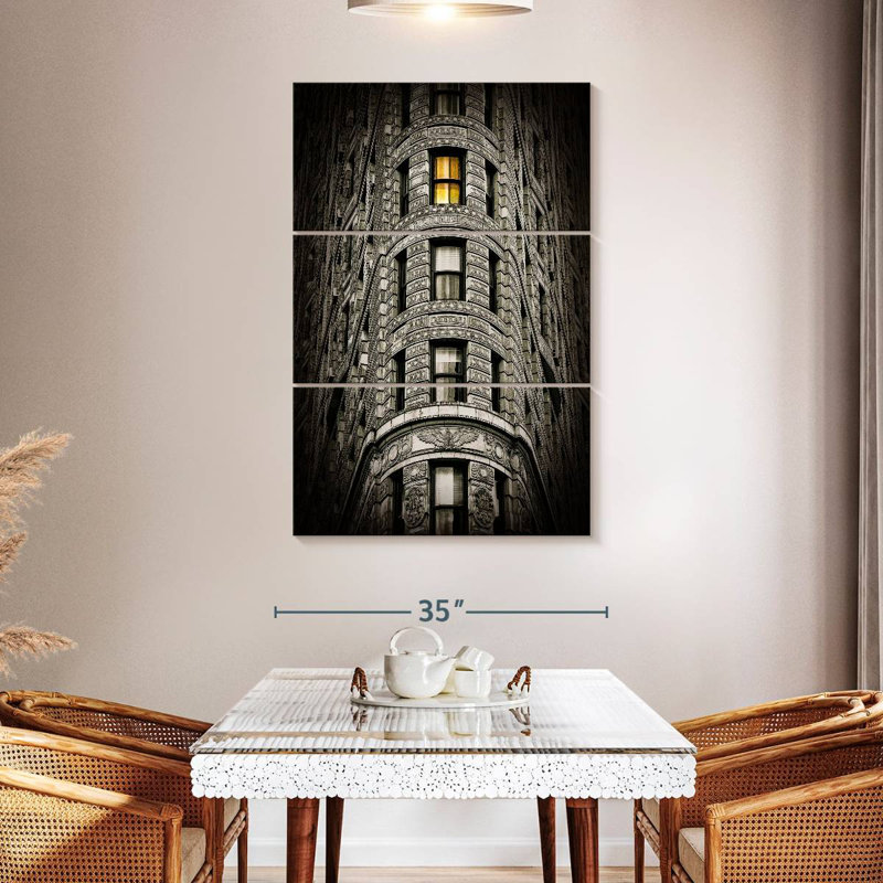 Lilie The Flatiron Building à New York, H 50 po x l 32 po