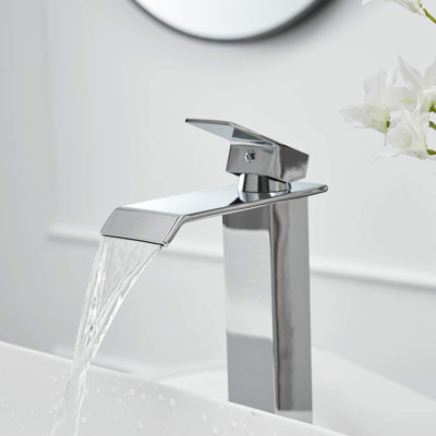 WIZ Waterfall Single Hole Single-Handle Bathroom Faucet