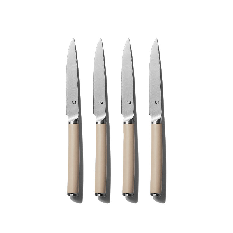 Les couteaux de table, Beige