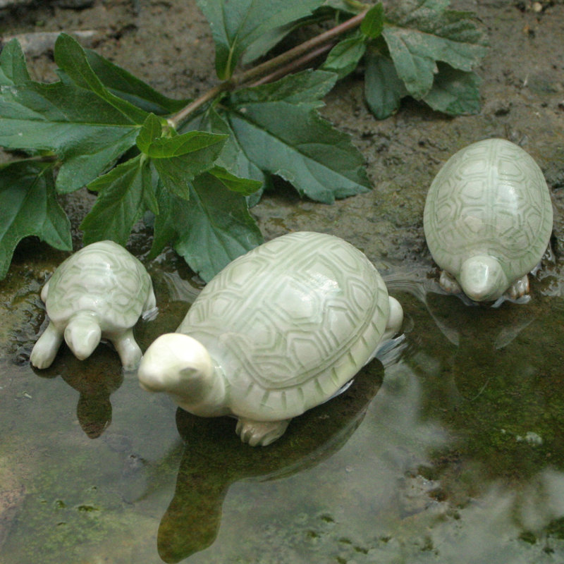 Escala Animals Figurines & Sculptures