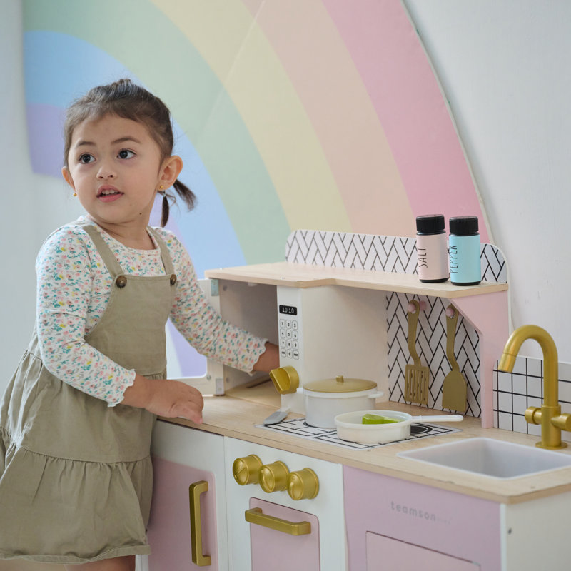 Teamson Kids Little Chef Hampton Wooden Play Kitchen With Ice Dispenser & Sink, Pink