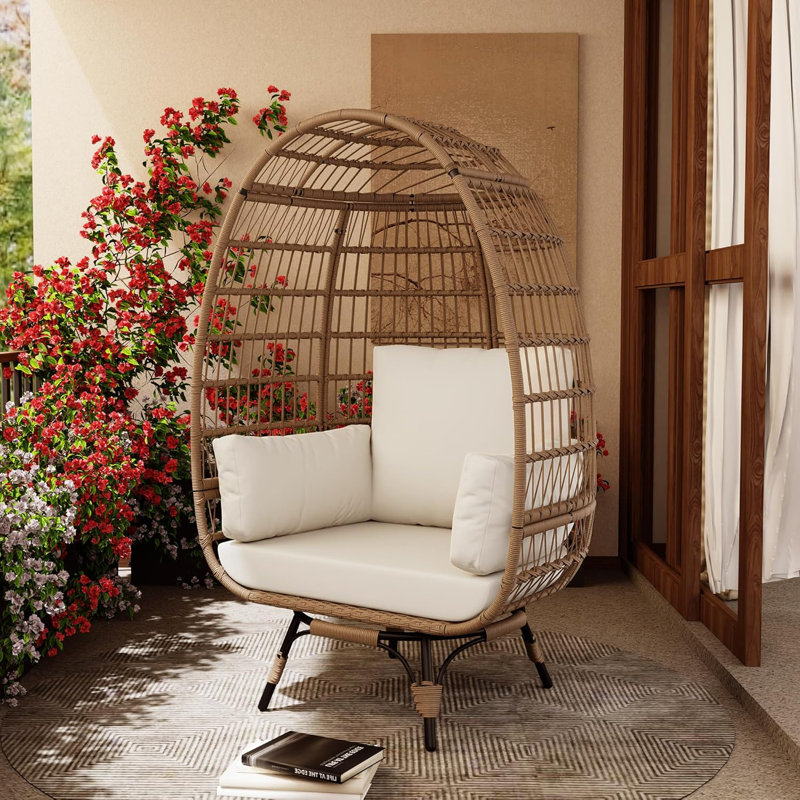 Wicker Outdoor Lounge Chair