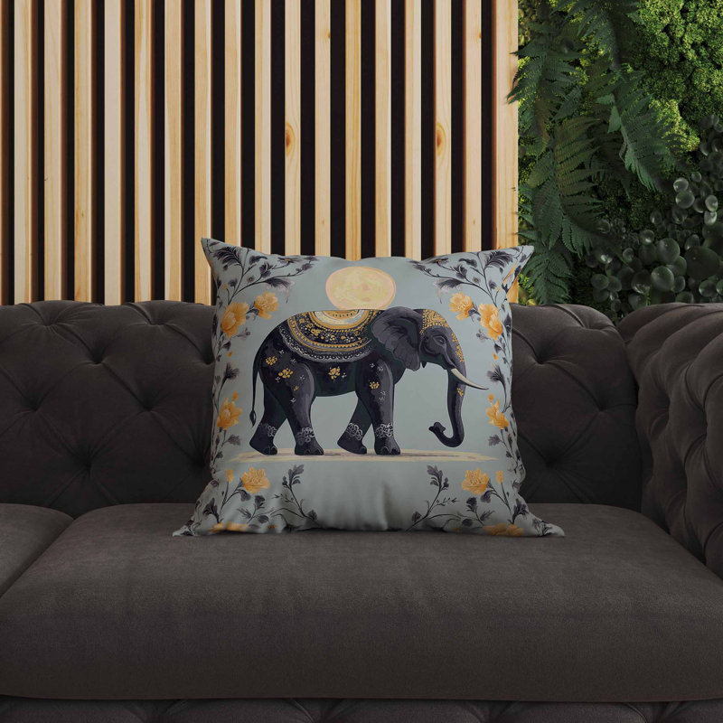 Coussin intérieur / extérieur Moonbeam Elephant, Carré 20 po, Bleu / Vert / Jaune