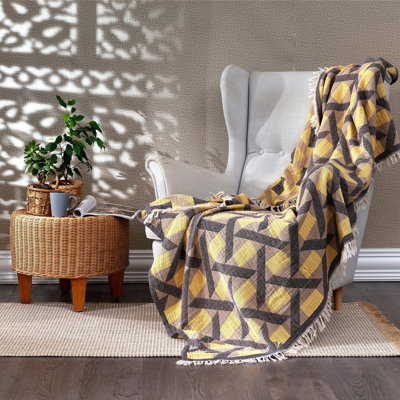 Batholo Jacquard Throw Blanket