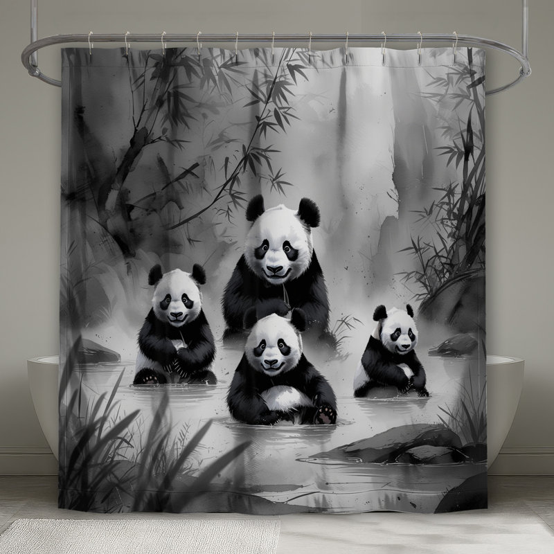 Rideaux de douche Panda Family In Water, L 70 po x H 84 po