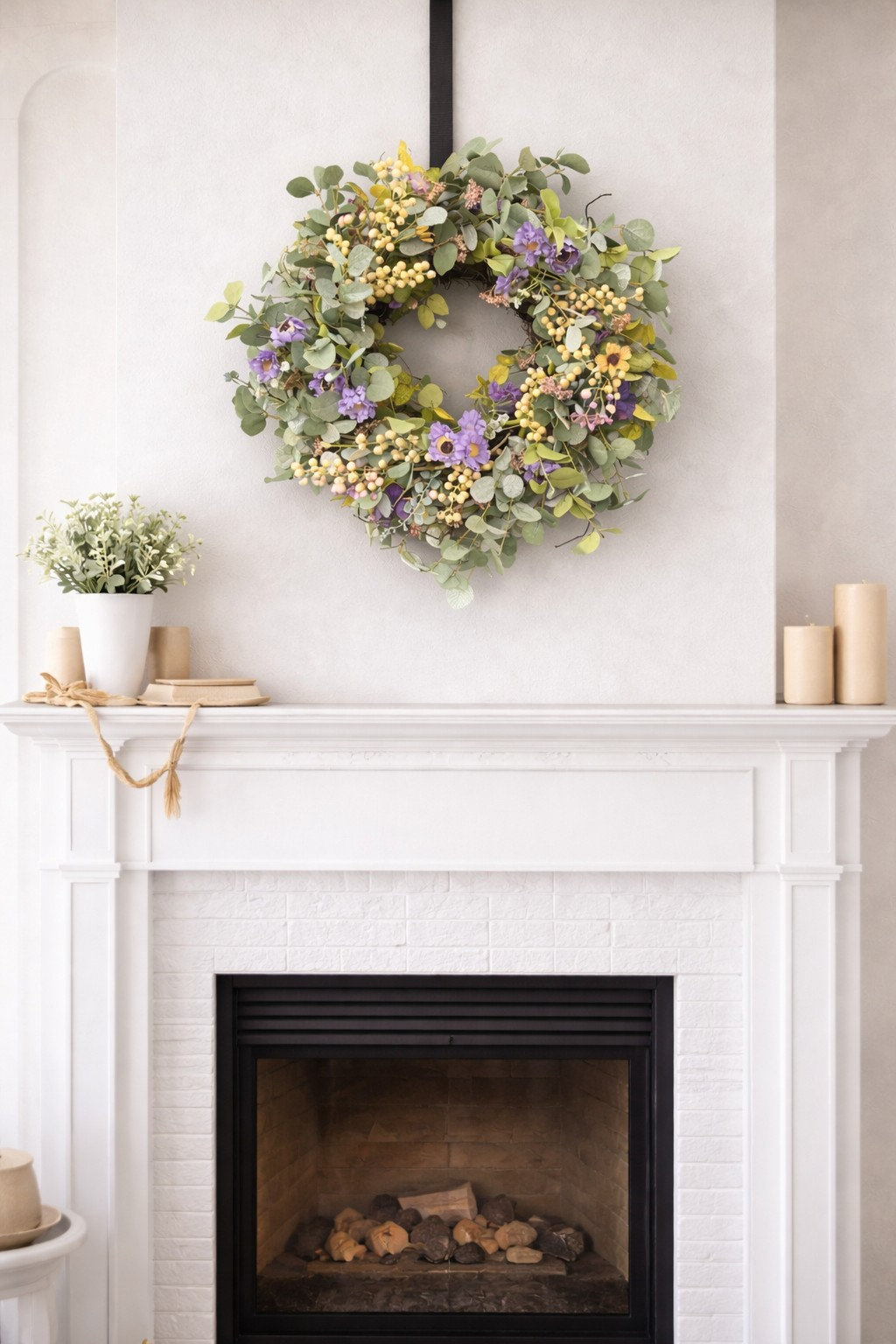 22" Artificial Farmhouse Blossom Cluster Greenery Eucalyptus Berry Daisy Floral Wreath For Front Door