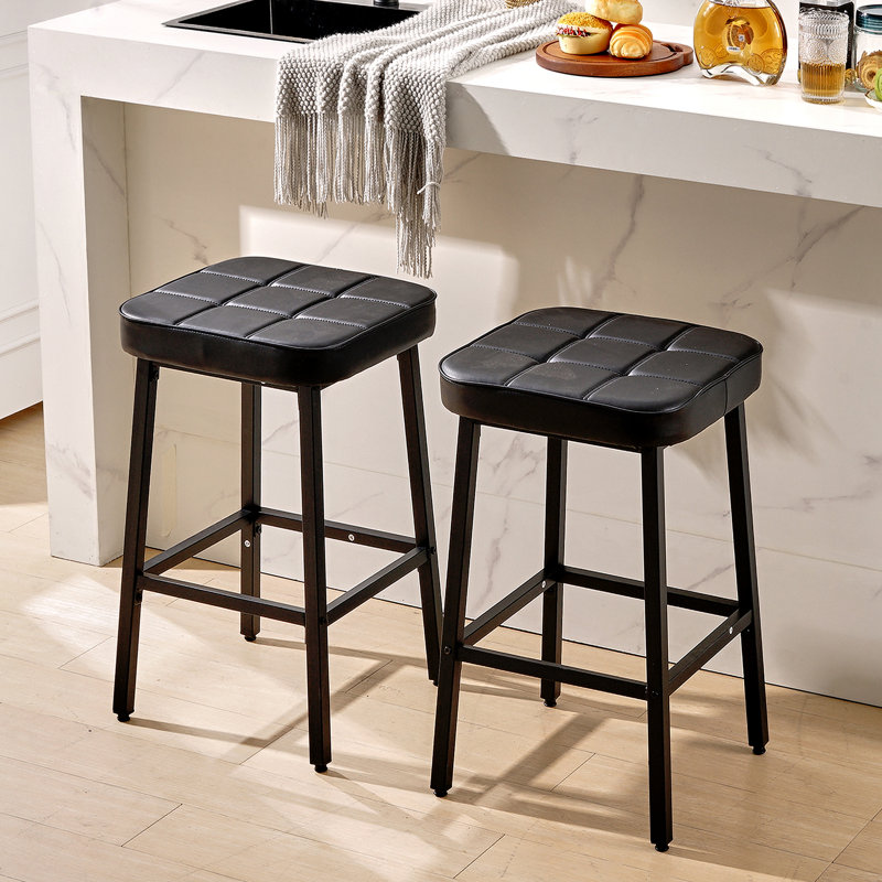 Ensemble de 2 tabourets de bar, tabourets de bar à hauteur de comptoir sans dossier, tabourets de bar noirs pour îlot de cuisine, tabourets de capitonnage épais en cuir PU avec base en métal