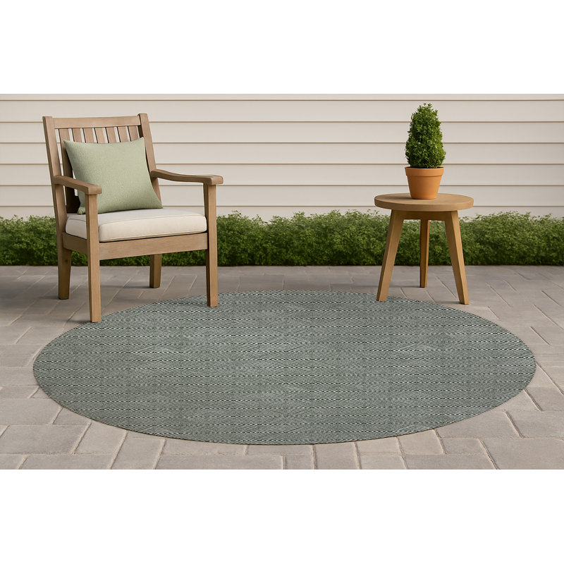 Ikat Spray Non-Slip Outdoor Rug, Round 5'