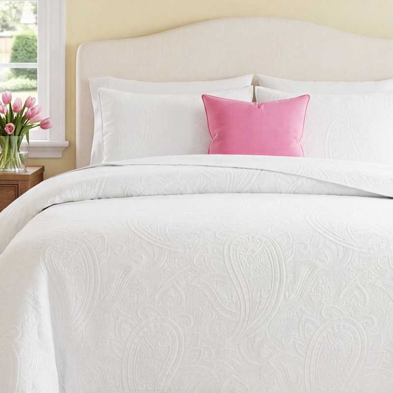 Bristin Cotton Twill Paisley Quilt, Full/Queen, White