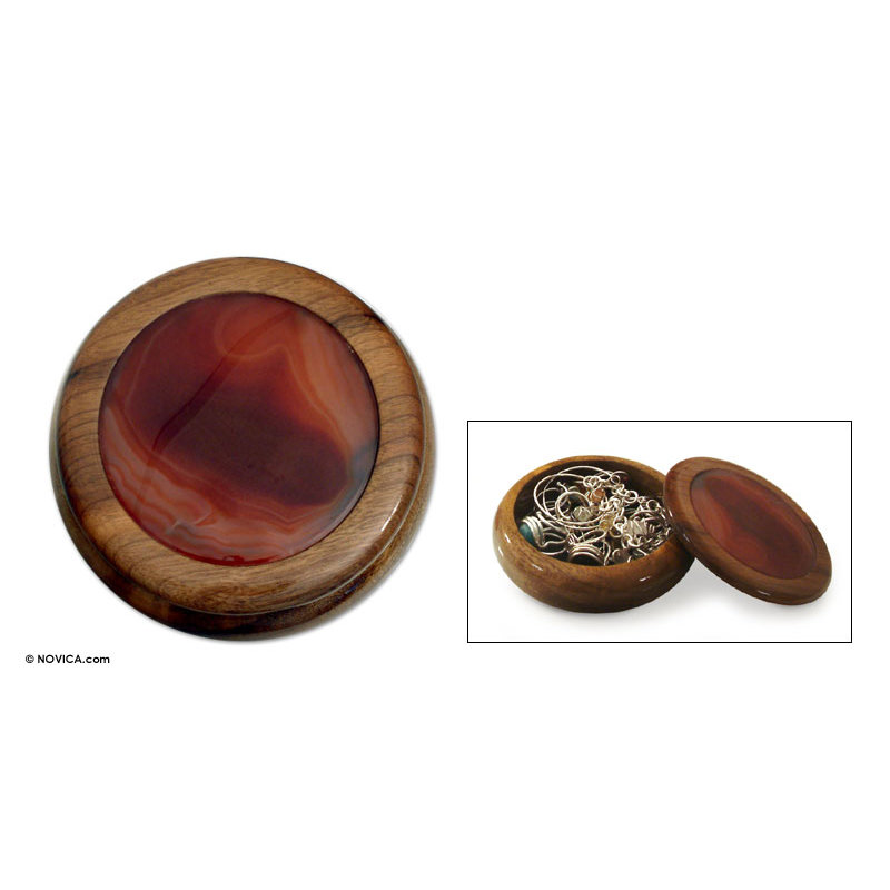 Boîte à bijoux en agate et bois