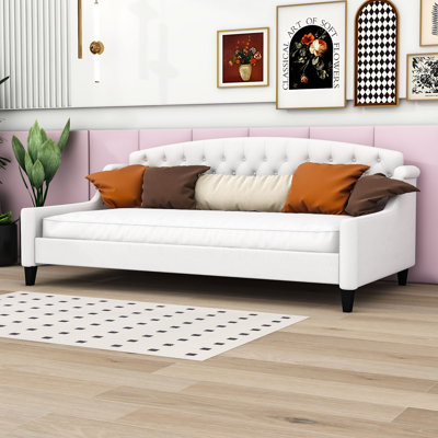 Haverland Twin Size Tufted Daybed by House of Hampton