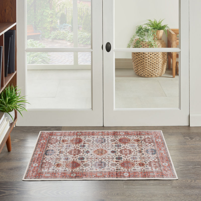 Motez Oriental Indoor Rug, Rectangle 2' x 3'