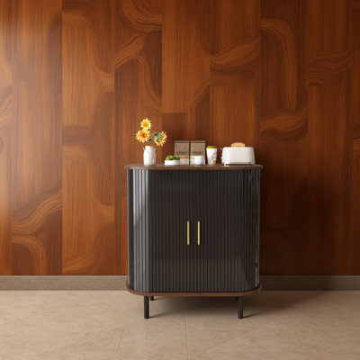 Armoire à vin cannelée de 28 po avec support à vin à 8 grilles, 5 tablettes réglables à 5 niveaux, 2 porte-verres, portes tambour coulissantes, 4 espaces de rangement cachés sur le côté, station de café moderne