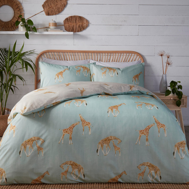 Milo Giraffe Animal Print Duvet Cover Set with Pillowcases, Kingsize - 2 Standard Pillowcases