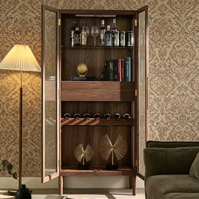 Armoire à vin 31,50 po en bois massif noyer brun moderne à 2 portes, bibliothèque de rangement et grande vitrine latérale pour le salon