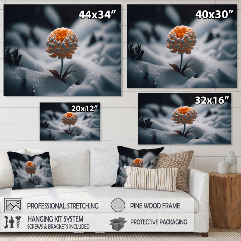 «A Blooming Orange Marigold Flower in Winter II», impression sur toile, H 12 po x l 20 po x P 1 po, Toile tendue