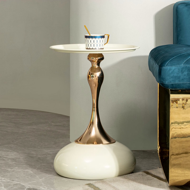Petite table d'appoint ronde pour petits espaces