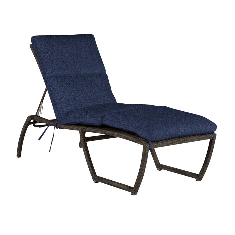 Chaise longue d'extérieur en résine et osier Skye N-Dura, Welt, Indigo Intermix, Noyer noir