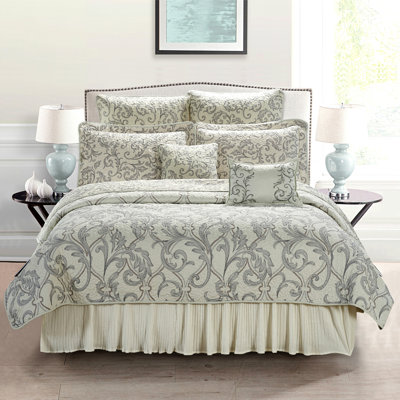 Polyester Damask Coverlet with Pillow Shams Included