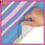 Tapis de bain pastel à rayures diagonales-128502067
