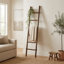 Échelle décorative contemporaine en bois contemporaine pour rangement dans le salon - Support mural décoratif pour la couverture